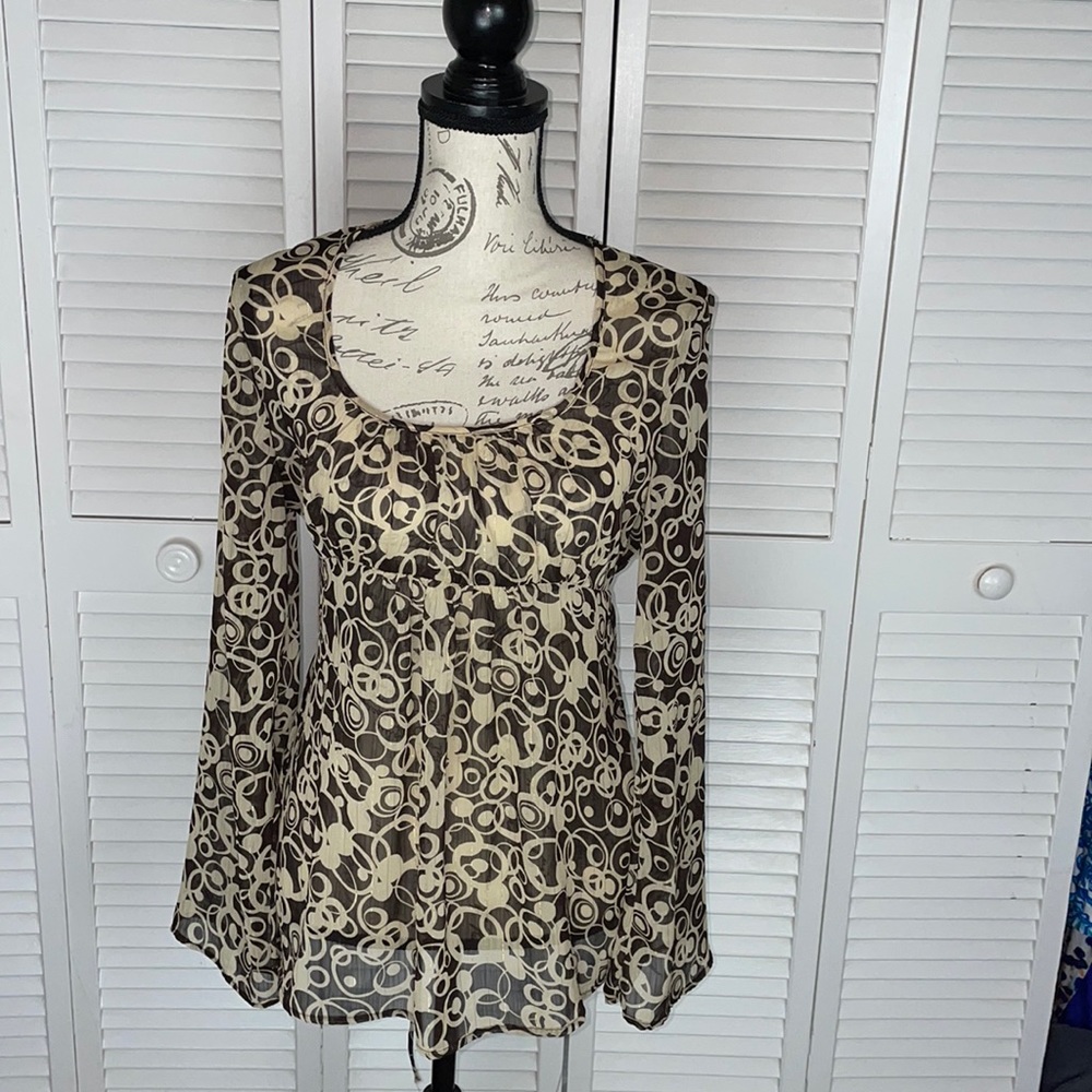 Anxiety blouse